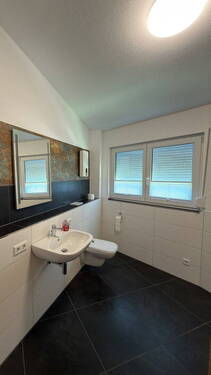 Badezimmer mit Dusche - 