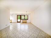 Wohnzimmer Ansicht 1 - 3 Zimmer Etagenwohnung zum Kaufen in Karlsruhe / Knielingen
