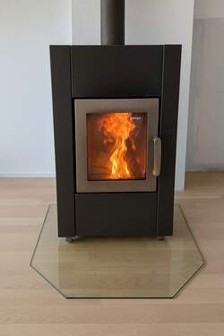 Kaminofen im Wohn-Essbereich - 