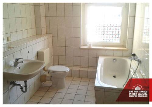 Bad - Etagenwohnung mit 66,20 m&sup2; in Forst (Lausitz) zur Miete