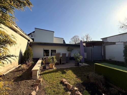 Terrasse - 7 Zimmer Doppelhaushälfte in Sandersdorf-Brehna