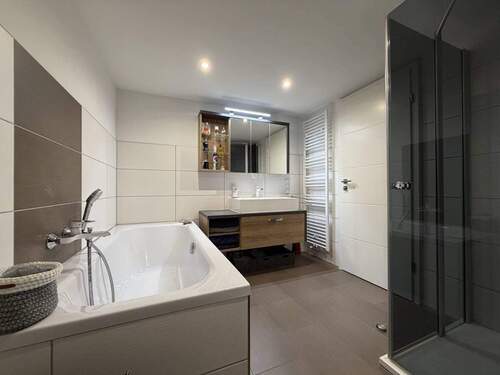 Badezimmer Erdgeschoss - 