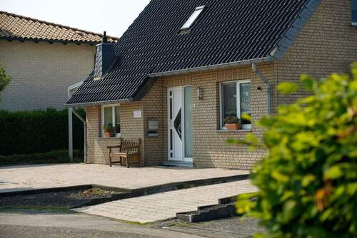 Bild 2 - 5 Zimmer Einfamilienhaus zum Kaufen in Heinsberg