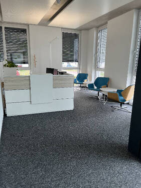 Empfangsbereich - Vollmöbliertes Büro im Technologiepark Adlershof - sofort verfügbar