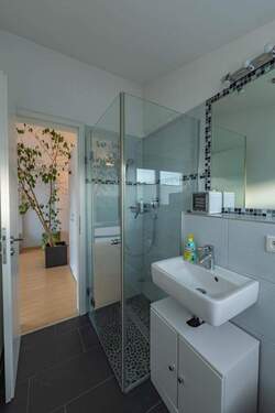 Duschbadezimmer 2.OG - 