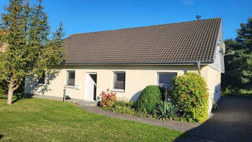 Ansicht - 5 Zimmer Einfamilienhaus zum Kaufen in Bastorf