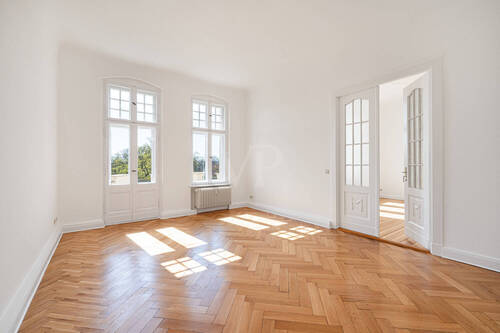 Schlaf-/Arbeitszimmmer 2 mit Zugang zum Balkon 2 - 