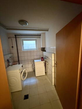 zusätzl. Waschküche im Keller - 