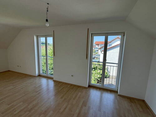 Wohn und Essbereich - Etagenwohnung mit 84,00 m&sup2; in Taufkirchen zum Kaufen