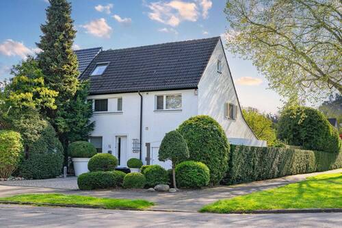 Krefeld Stadtwald - 5 Zimmer Doppelhaushälfte zum Kaufen in Krefeld / Bockum