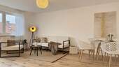 Wohnzimmer - Moderne, sanierte 4 Zimmer Wohnung zum Erstbezug und Provisionsfrei