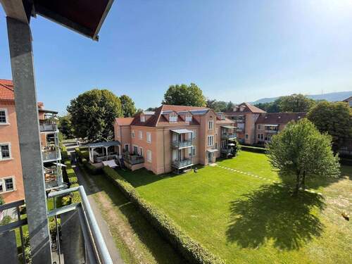 Blick vom überdachten Balkon - 