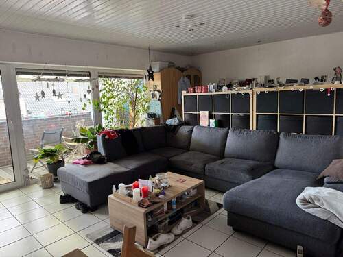 Wohn-/Esszimmer Wohnhaus - 