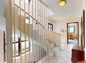 Flur EG - Einfamilienhaus mit 182,00 m² in Frankfurt am Main zum Kaufen