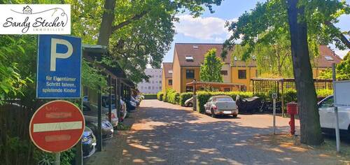 Einfahrt / Hofbereich - 