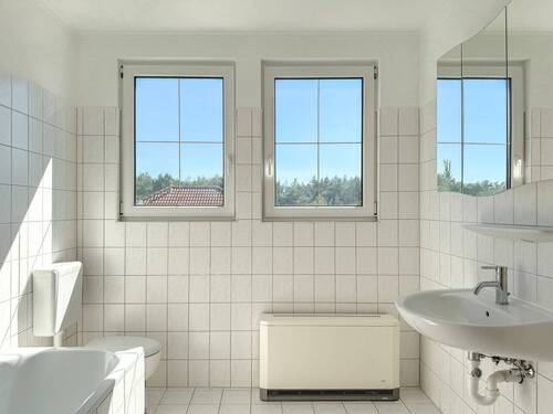 Bad mit Wanne im Obergeschoss - 