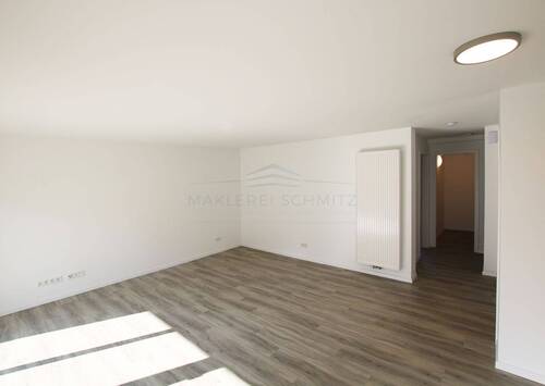 Wohnraum II - Etagenwohnung mit 75,00 m&sup2; in Hennef (Sieg) zum Kaufen