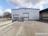 Halle 2 mit Verladerampe und dritter Zufahrt - 