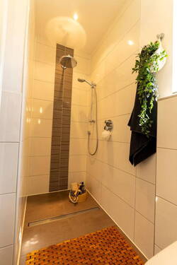 Dusche im Gäste BZ - 