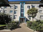 Hausfront - 2 Zimmer Etagenwohnung zum Kaufen in Offenburg