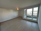 hell und freundlich: Wohn-/Esszimmer mit Blick auf die Terrasse - 