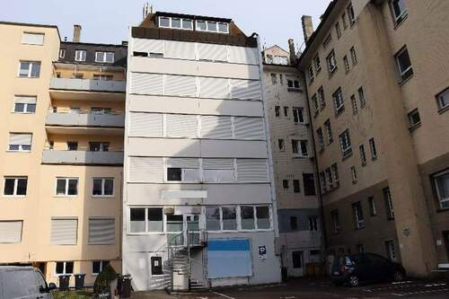 Rückansicht - 2 Zimmer Mehrfamilienhaus, Wohnhaus in Geislingen