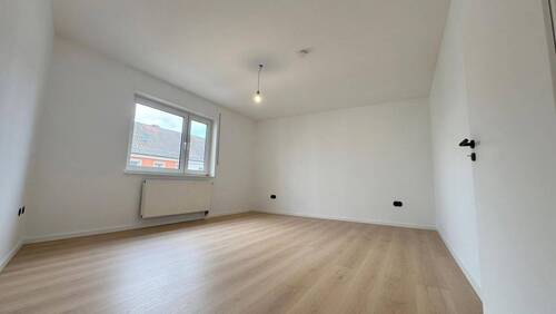 Schlafzimmer - Etagenwohnung mit 80,10 m&sup2; in Ludwigshafen am Rhein zum Kaufen