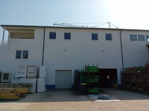 Zulieferung Halle - 