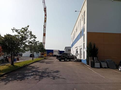 Bild 2 - Halle zum Kaufen in Trossingen