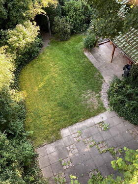 Blick in den Garten - Doppelhaushälfte mit 130,00 m² in Geesthacht zur Miete