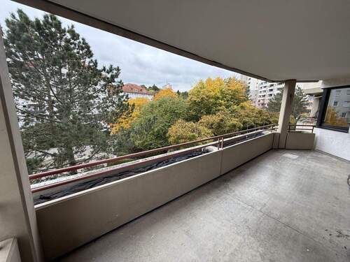 Balkon - Gepflegte 2-Zimmer-Wohnung mit Westbalkon und Einbauküche in guter Lage