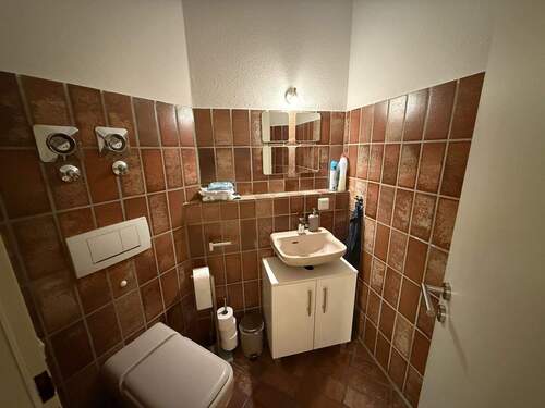 WC - 