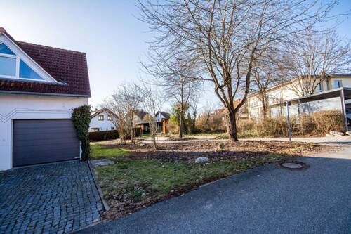 Viel Grün ums Haus - 