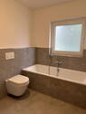 Badezimmer mit Wanne (OG) - 