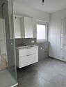 Badezimmer mit Dusche (OG) - 