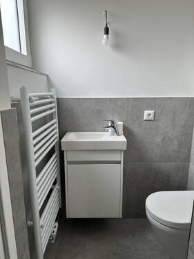 Gäste-WC - Einfamilienhaus mit 192,00 m&sup2; in Mühltal zur Miete