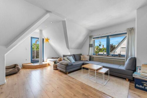 Wohnzimmer - Unvergleichlich! Exklusive Wohnung mit Dachterrasse mit Blick ins Grüne!