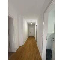 Schöne, komplett kernsanierte 2,5-Zimmer Wohnung - Erstbezug - Gießen