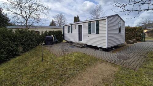 Mobilheim 2 vordere Ansicht - 