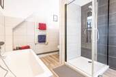 Vollbad 1.Obergeschoss - 