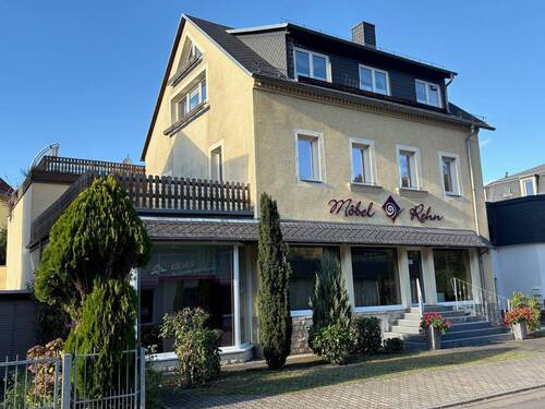 Ansicht.jpg - Dreifamilienhaus mit vielfältigen Gewerbemöglichkeiten im Erdgeschoss