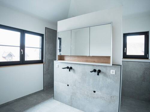 Tageslichtbad mit WC... - 