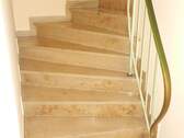 Treppe ins Obergeschoss - 