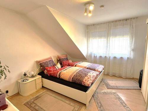 Schlafzimmer - Etagenwohnung mit 80,50 m&sup2; in Gelsenkirchen zum Kaufen