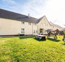 Substanzstarkes Mehrfamilienhaus mit großem Grundstück im wirtschaftsstarken Raum Leipzig-Halle - Bad Dürrenberg