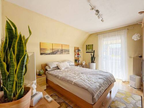 Schlafzimmer Vorderhaus OG - 