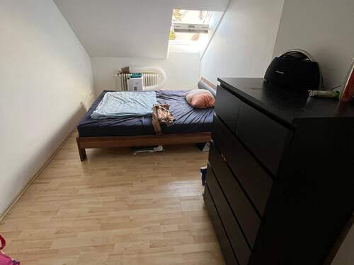 Zimmer 3 - 