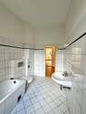 Bad zum Zimmer 1 - 