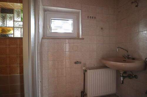 Gäste WC mit Dusche - 