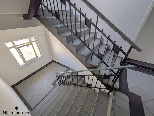 Treppenhaus - 2 Zimmer Etagenwohnung in Zwickau